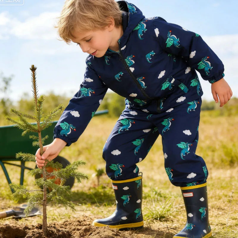 Capa de Chuva Infantil com Dinossauro | Conjunto Casaco + Calças
